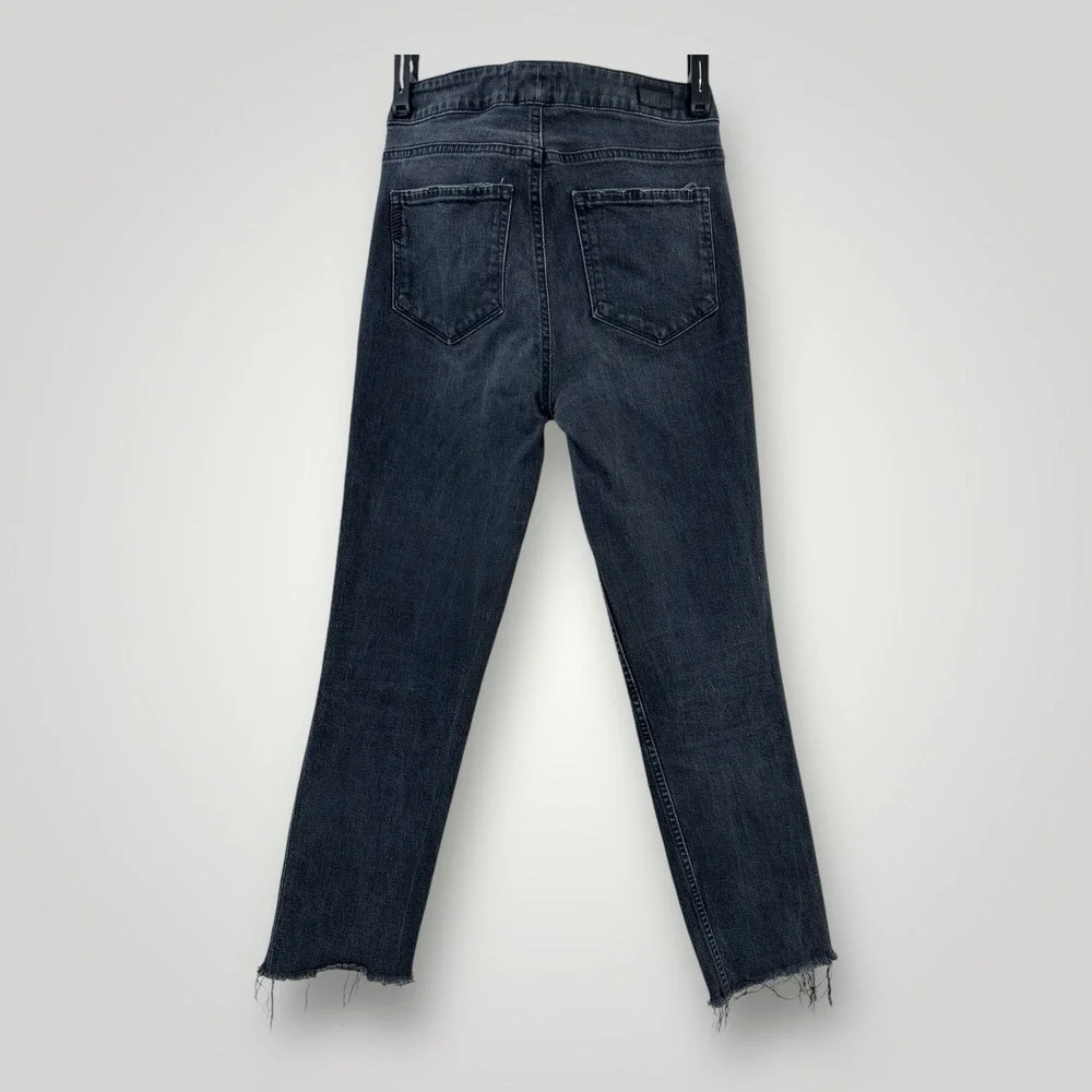 PAIGE Margot Straight Leg Jeans Womans 26 (26x26) Tie Waist Black Denim‎ Raw Hem